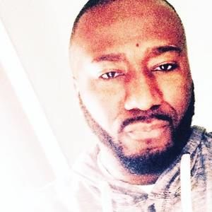 Meet your Posher, Derrick